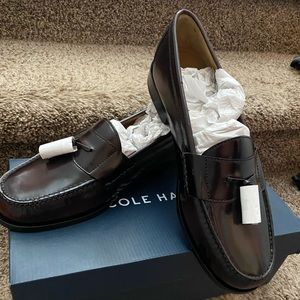 BRAND NEW COLE HAAN LOAFERS